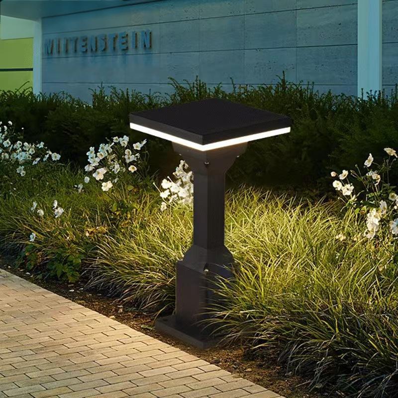 Garden Pole Lamp